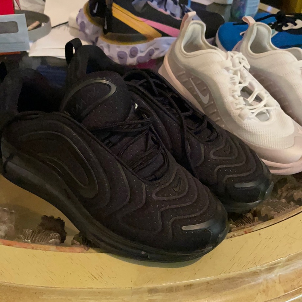 Nike air max 720 black women 9